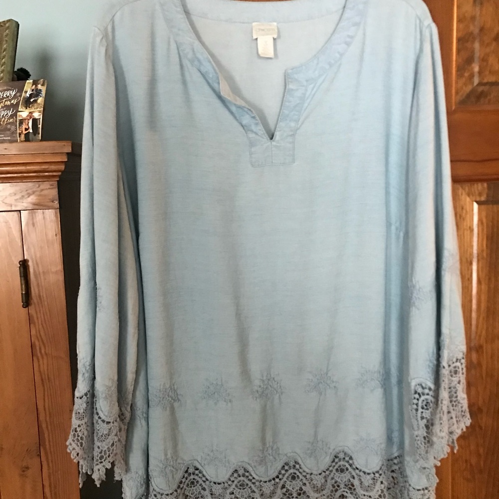 Gorgeous blue Chico’s tunic